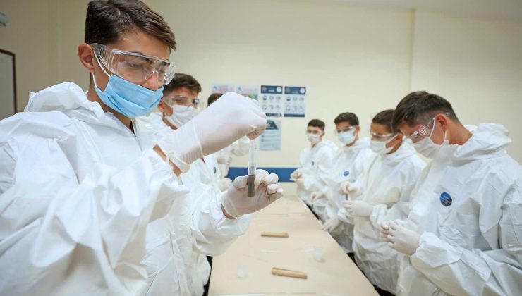 İzmir’de bilim şenliği