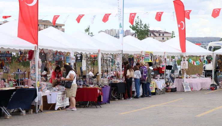 İzmit Kadın Festivali başladı