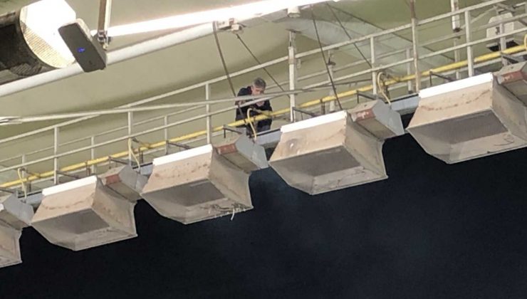 Kadıköy’de ısıtıcı alev aldı