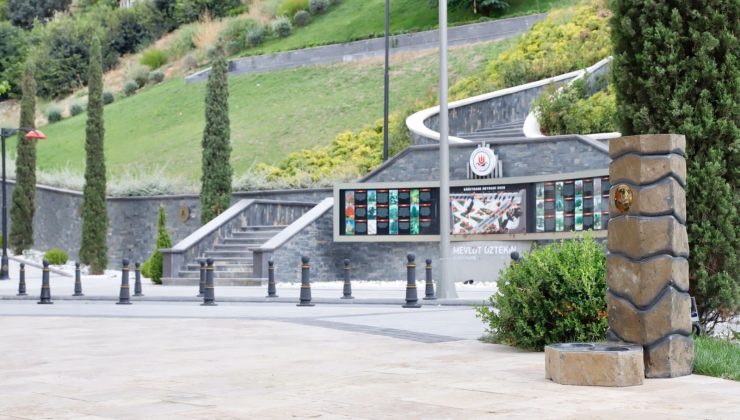 Kağıthane Meydanı’nın ikinci etabı açıldı