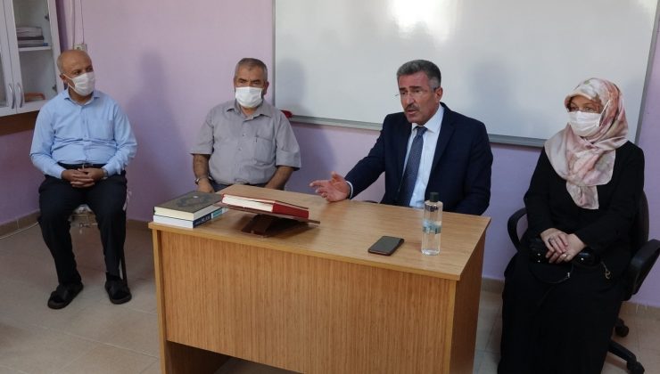 Kahramanmaraş Müftüsü Tekin: “Aşı olmak farz-ı ayndır”