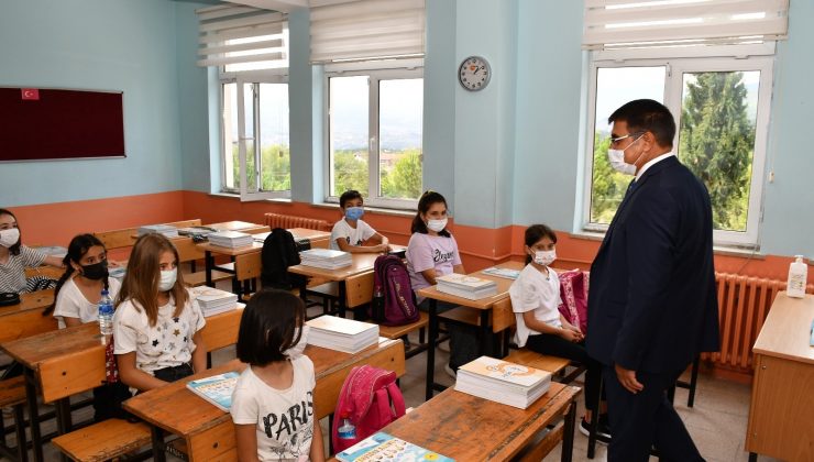 Karabük’te 186 okulda 35 bin 445 öğrenci yüz yüze eğitime başladı