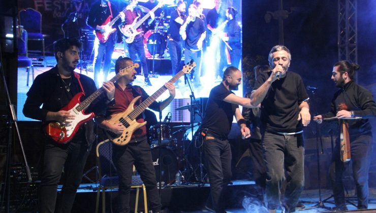 Karadeniz müziğinin sevilen ismi Resul Dündar Hüyük’te konser verdi