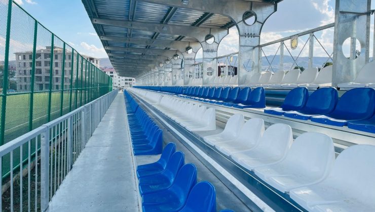 Karakoçan’da yapımı devam eden spor tesislerinde sona gelindi