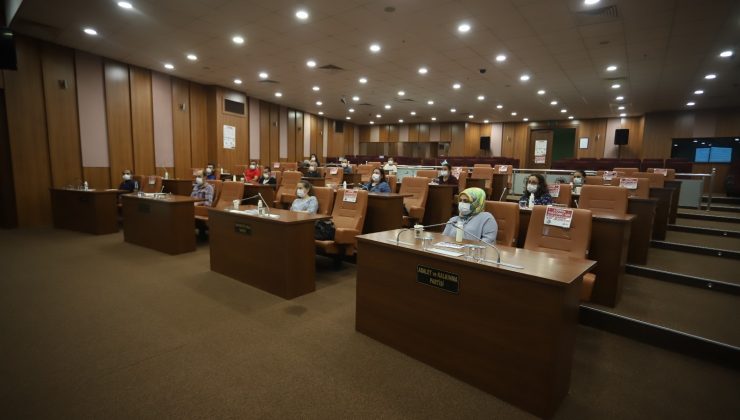 Kartal Belediyesi’nden personele yönelik hijyen eğitimi