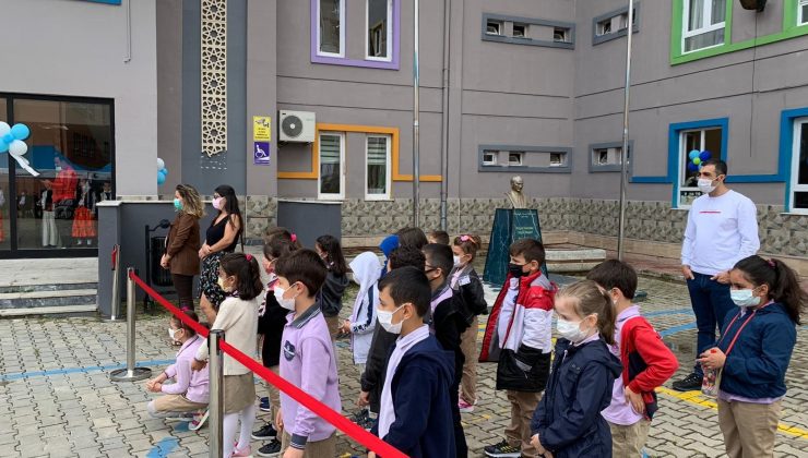 Kartal’da 2021-2022 eğitim öğretim yılı açılış töreni düzenlendi