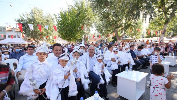 Kaş’ta 216 çocuk sünnet edildi