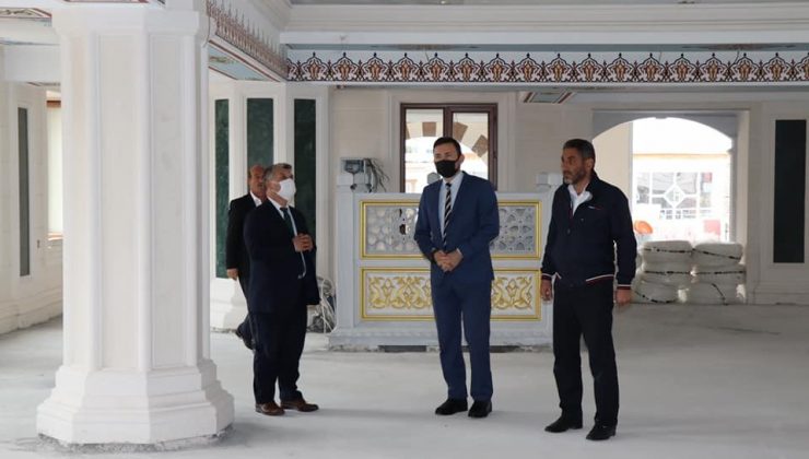 Kaymakam Gülderen yapımı devam eden Çayırlı Merkez Camiinde incelemelerde bulundu.