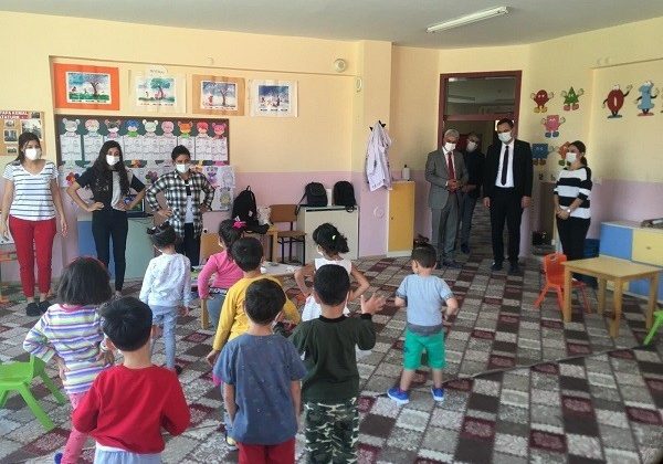 Kaymakam Kazdal’dan okul denetimi