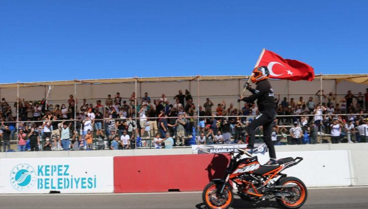 Kepez’de motodrag heyecanı