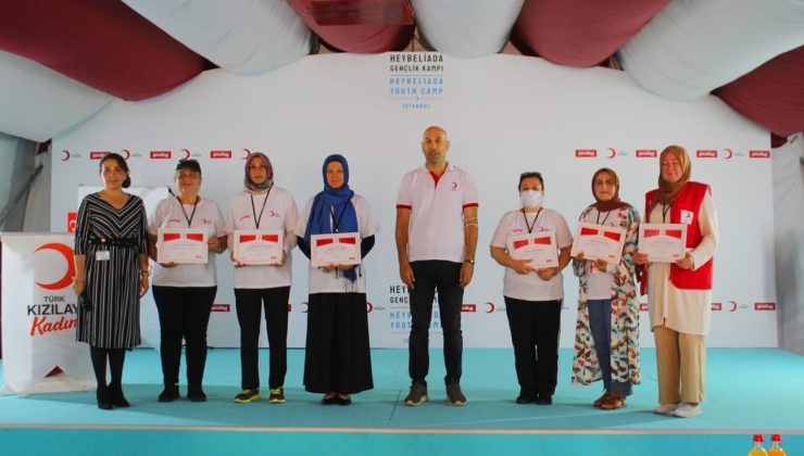 Kızılay’ın kadın gücü gönül köprüleri kuruyor