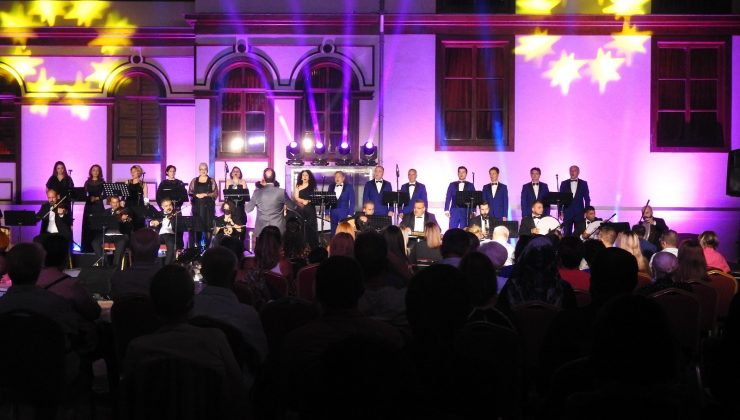 Konsere gelenlere HES Kodu ve aşı sorgulaması yapıldı