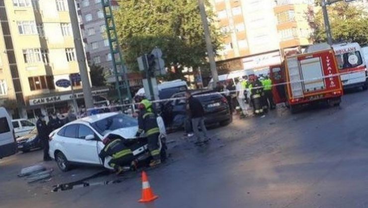 Konya’da otomobiller çarpıştı