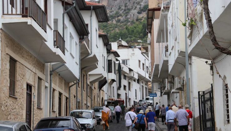 Kozan’a yabancı turist ilgisi