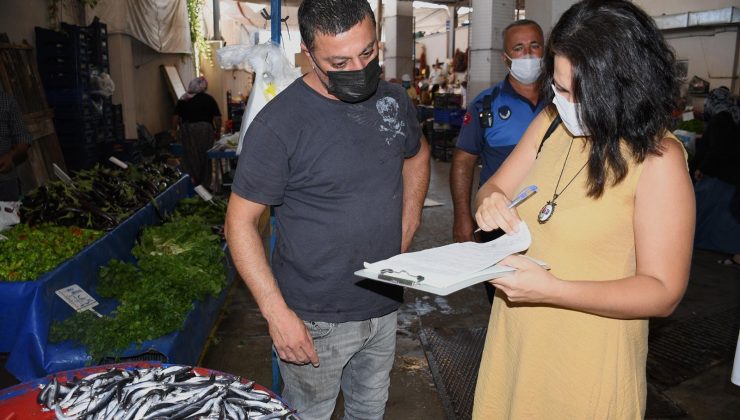 Kuşadası’nda balık tezgahları denetlendi