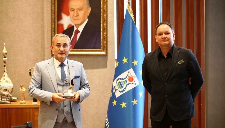 Kütahya Belediyesi’nin “Akıllı Kent Kütahya” projesine ödül