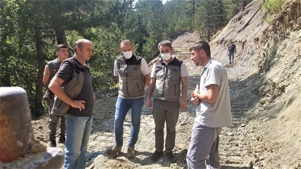 Kütahya ormanlarında yol açma, bakım ve onarım çalışması