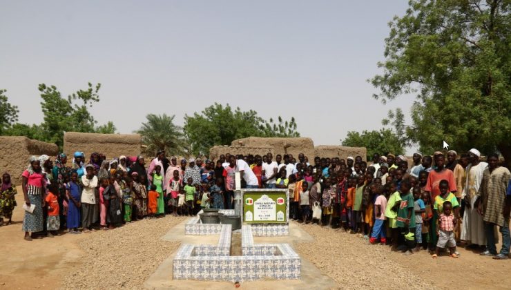 Kütahyalı gençler Mali’de su kuyusu açtırdı