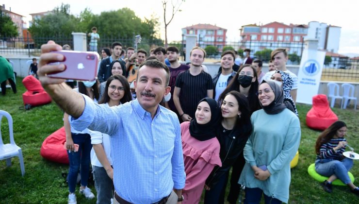 Kütüphaneden üniversiteye