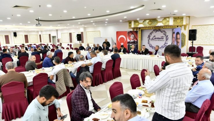 Mamak Belediye Başkanı Köse müteahhitler ile bir araya geldi