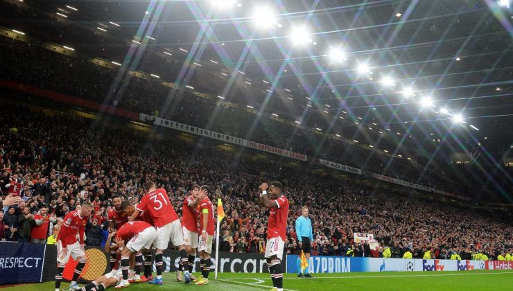 Manchester United, Ronaldo ile güldü