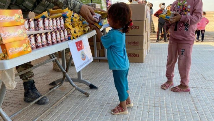 Mehmetçik Suriye halkının yanında olmaya devam ediyor