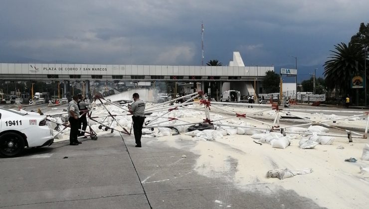 Meksika’da freni patlayan tır otoyol gişelerine çarptı: 3 ölü, 7 yaralı