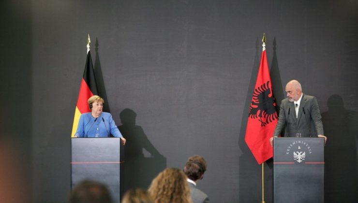 Merkel, Batı Balkan ülkelerinin liderleriyle görüştü