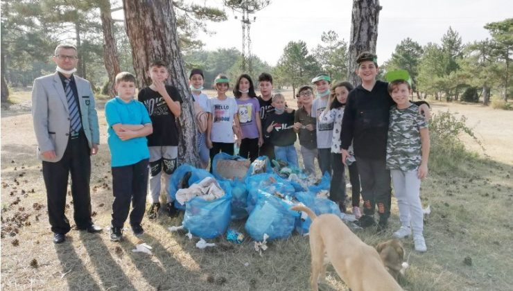 Mesire alanında 10 çuval çöp çıktı