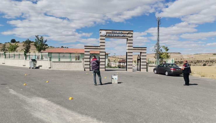 Mezarlık önünde silahlı kavga: 1 yaralı