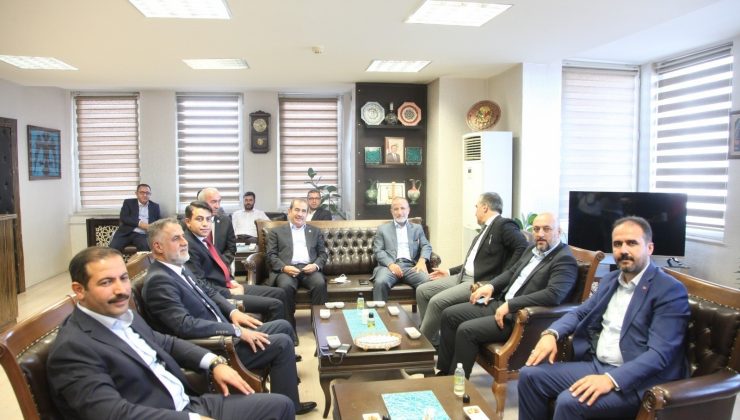 Milletvekili Kiler ve Taşar’dan Ahlat Kaymakamı Fikret Dağ’a ziyaret