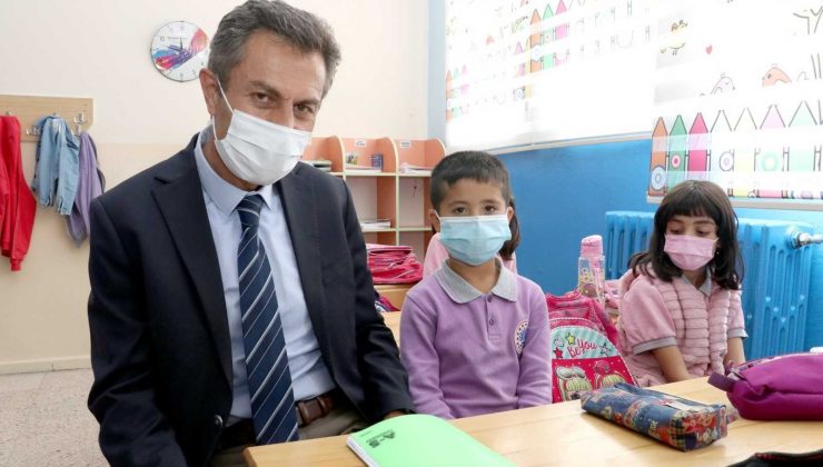 Minik öğrencinin sözleri Aslan’ı duygulandırdı