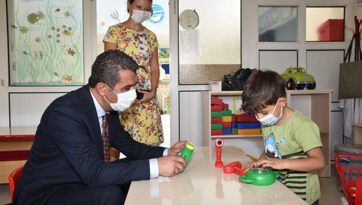 Minikler ilk kez okulla buluştu