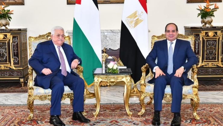 Mısır Cumhurbaşkanı Sisi, Filistin Devlet Başkanı Abbas’la görüştü