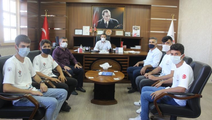 Öğrenciler, sabit kanatlı iha ve uçan araba yarışmalarına hazır