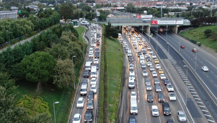 İstanbul trafiğinde yoğunluk başladı
