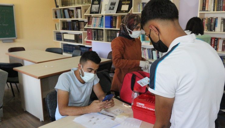 Okullarda aşı çalışması başladı