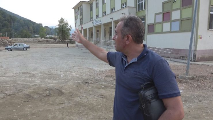 Okulunu kurtarmak isterken canından oluyordu