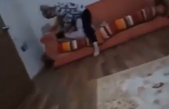 Öz kızına öldüresiye döven anneye 1 yıl 6 ay hapis