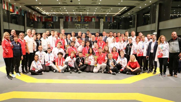 Para Tekvando’da millilerden büyük başarı