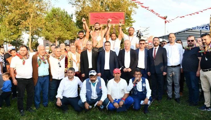 Pehlivanlar Yalıntaş’ta kapıştı