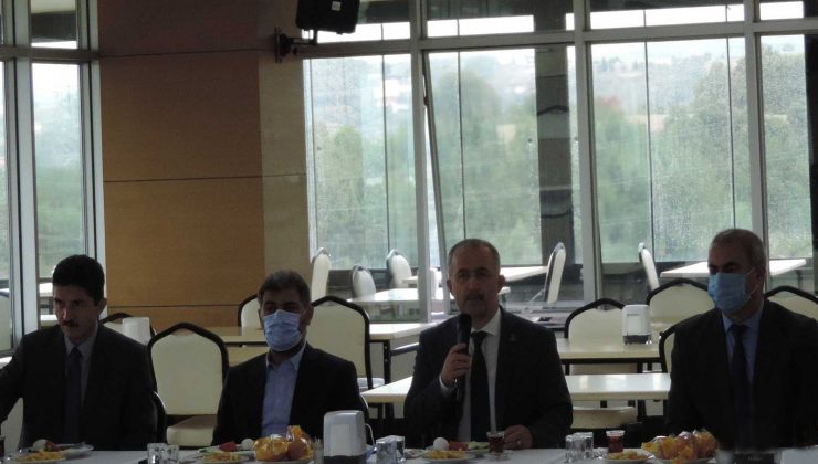 Rektör Savaşan SAÜ Güvenlik Personeli ile bir araya geldi