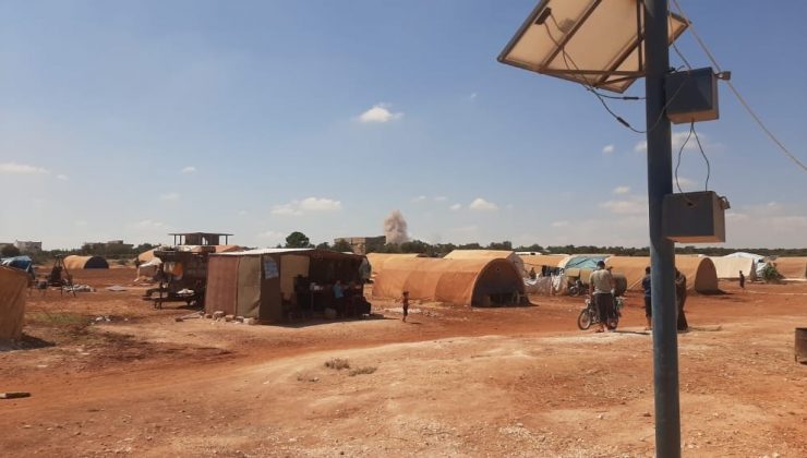 Rus savaş uçakları İdlib’in kuzeyinde mülteci kampını hedef aldı: 5 yaralı