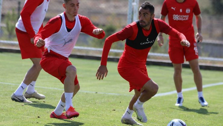 Sivasspor, Beşiktaş maçına yoğun tempoda hazırlanıyor