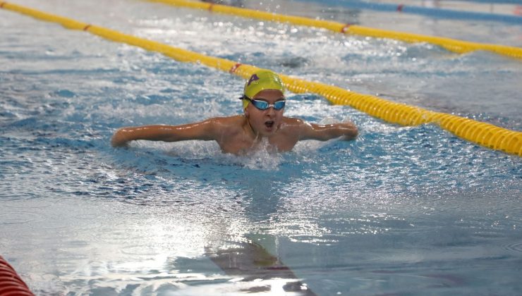 Sivas’ta yüzme vize yarışları yapıldı