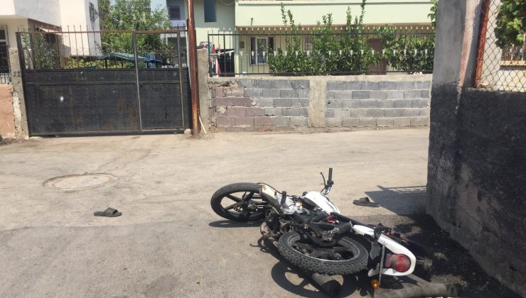 Sokak ortasında bıçaklı kavga: 1’i ağır 3 yaralı