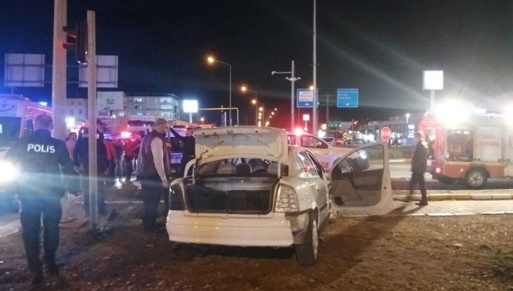 Susurluk’ta trafik kazası: 3 yaralı