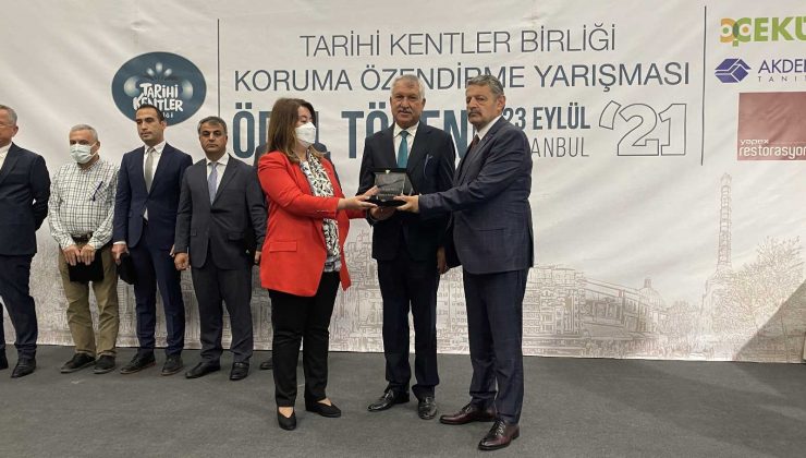 Tarihi Kentler Birliği’nden Pamukkale Belediyesi’ne ödül