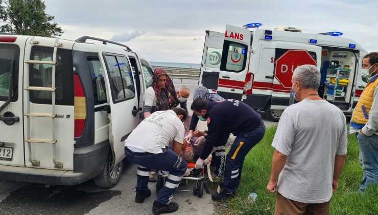 Tarlada ayağı kayan yaşlı kadın kafa üstü düştü