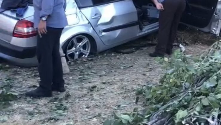 Tatvan’da kontrolden çıkan araç kaza yaptı : 2 yaralı